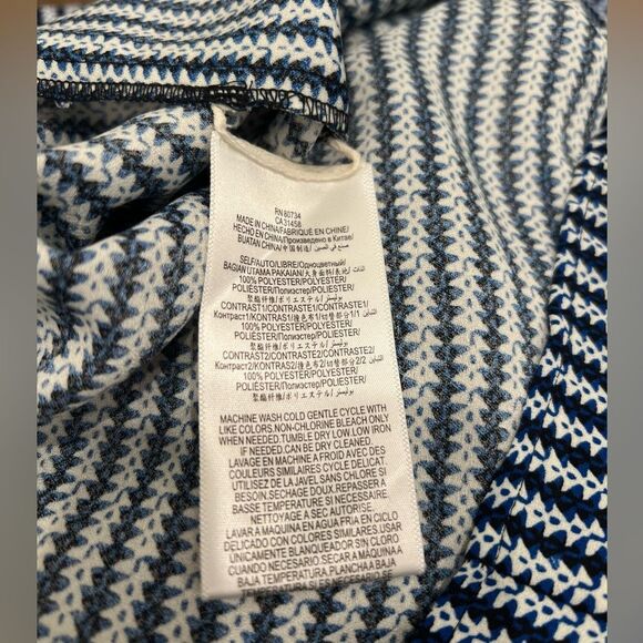 NWNT BCBGMaxAzria Jane Blue Chevron Print Two-Level tribal print skirt Blue XS - Picture 7 of 8